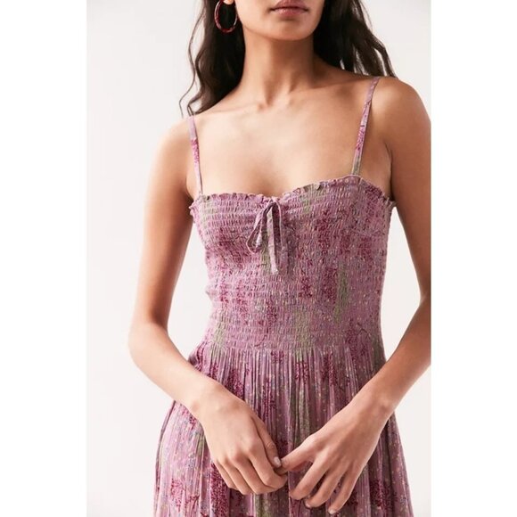 URBAN OUTFITTERS Kimchi Blue Smocked Midi Sundress in Purple Floral (M/L) - Picture 8 of 9